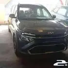 كيا كارينز LX موديل 2025