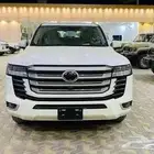 تويوتا لاندكروزر GXR4 بنزين سعودى 2025 ابيض-