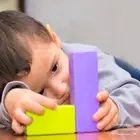 أخصائي تخاطب و توحد و تعديل السلوك