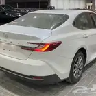 تويوتا كامري مديل 2025 الون ابيض فئة E استاندر سعودي