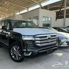 تويوتا- لاندكروزر- GXR4 -بنزين -سعودي -2025 -اسود-بطاقه