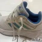 سبورت شبه جديد ب100 ريال مقاسها 37