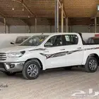 تويوتا هايلوكس بنزين فل GLX2 جير عادي جنوط 2025