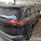 نيسان اكس تريل sv بلس 2025 7 مقاعد دبل بانوراما