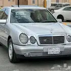 مطلوب بطانه رفرف يمين لسيارة مرسيدس e320 موديل 1999