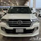 للبيع جيب قراند تورنق 2019 سعودي عداد قليل V8 ( مخززنه )