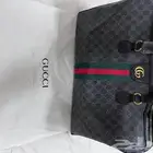 للبيع شنطة قوشي GG Black carry-on duffle