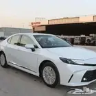 كامرى بنزين LE ابيض 2025