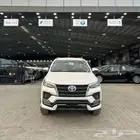 تويوتا فورتشنر VX3 بنزين 2025 اصفار