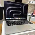 للبيع ماك بوك اير M3 ذهبي نضيف اخو الجديد