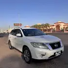 نيسان باثفندر 2015 نظيفة