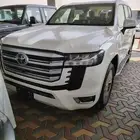 تويوتا لاندكروزر GXR L5 بنزين 2024