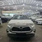 تويوتا هايلاندر GLE 2025 نص فل لون رمادي