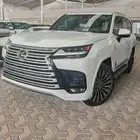 لكزس LX600 VIP 2025 أبيض خليجي الممشي 1800 كم