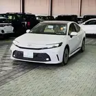 تويوتا كامرى فل ونص وأستاندر هايبرد وبنزين 2025 (أقساط وكاش)