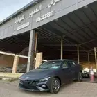 هيونداي إلنترا 2025 سمارت ابيض ورمادي ( كاش وأقساط )