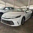 تويوتا كامرى E هايبرد 2025