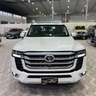 تويوتا لاندكروزر 2024 L4 سعودي ماشي 49 الف