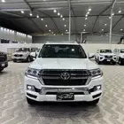 تويوتا لاندكروزر 2021 وارد الساير ماشي 64 الف قمة فالنظافة