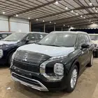 ميتسوبيشي اوتلاندر 2025 ب 96900 شامل 7 مقاعد بصمة عرض خااص