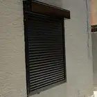 معلم شتر شبابيك ابواب صيانة شترات وصيانة جميع انواع الشبابيك