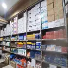 للبيع رفوف خشب بحالة جيدة جدا- طول1 متر- عرض 30سم