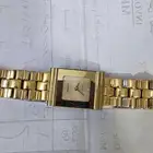 للبيع. ساعات ماركة  وحدة راديو.