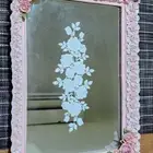 صينية تقديم لون وردي بأرضية مرآة