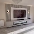 ديكور شاشة مع رف