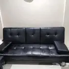صوفيا تتحول لسرير جلد