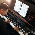 كلاسات بيانو في الرياض