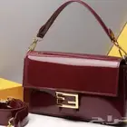 حقيبة فندي عودي لون مميز