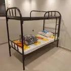 سرير حديد دورين ومراتب ودوليب وبطانيات كل شي متواجد