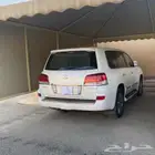 جيب لكزس نظيف