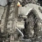 للبيع مكينتان نيسان وميتسبوشي 8 بستم حق كرينات