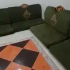 مجلس ارضي مكون من 7 قطع بحالة جيدة للبيع