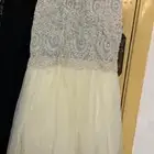 فستان للبيع