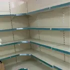 رفوف محل للبيع