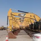 بوكلينات ومعدات للايجار