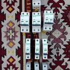 قواطع كهرباء