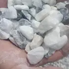 بحص ابيض لزينه الحدائق والمنتزهات
