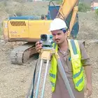 يوجد لدينا بوكلين وقلاب لتكسير الصخور وبنيان الحجر وهدم