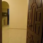 شقة جديدة للايجار بحي الريان 5 غرف