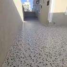 شقق وملامحق بحوش مستقل بحي الجال ب 650 الف