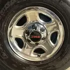 جنوط GMC نجمة نيكل اصلي عدد 4 بحالة ممتازة شبة جديد