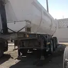 صندوق قلاب ثلاث محاور للبيع 23 متر