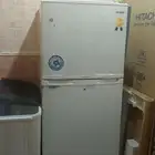 ثلاجة بحالة جيدة للبيع