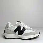 شوزات NB327 نسائي