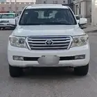 للبيع جكسار 2009V8.