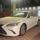 لكزس ES300 هايبرد الموديل 2024 عبداللطيف